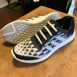 Adidas Bounce women’s 10.5